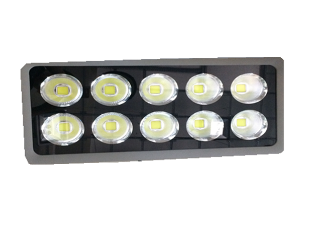 Đèn Pha Led Tụ Quang Vỏ Đen 500W